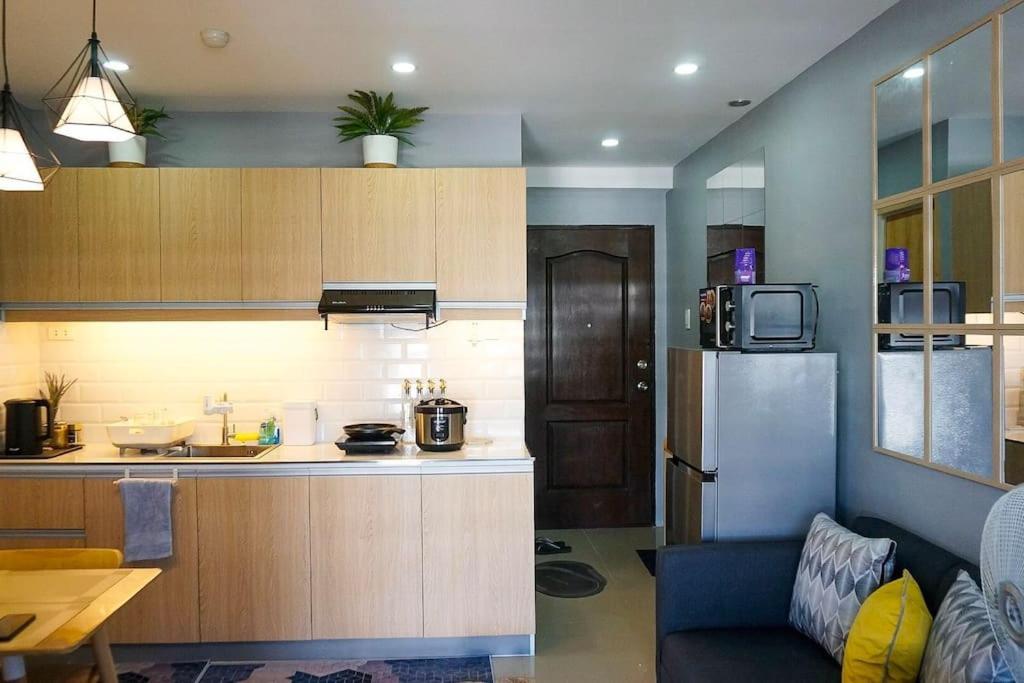 The Fika Room Near Mnl Airport - Scandi Studio Unit With Fast Wi-Fi & Netflix - Read Full Property Desc Before Booking Manille Extérieur photo