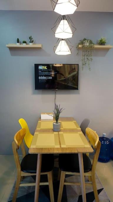 The Fika Room Near Mnl Airport - Scandi Studio Unit With Fast Wi-Fi & Netflix - Read Full Property Desc Before Booking Manille Extérieur photo